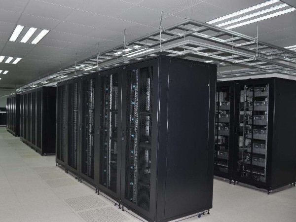 关于数据中心机房配电系统的设计