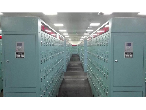 智能充电柜动环监控系统多少钱一套？